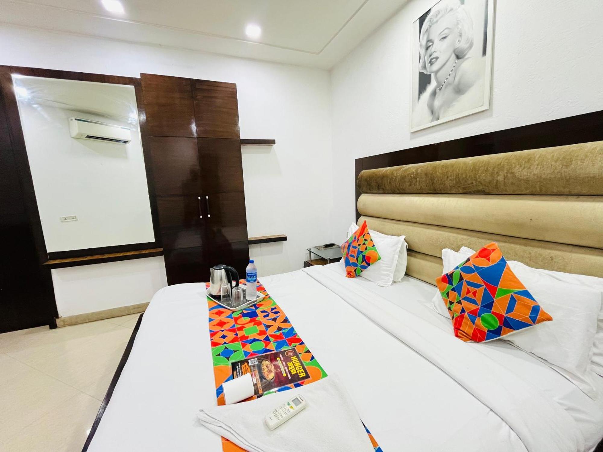 Le Grand - Kalka Ji Hotel 3*