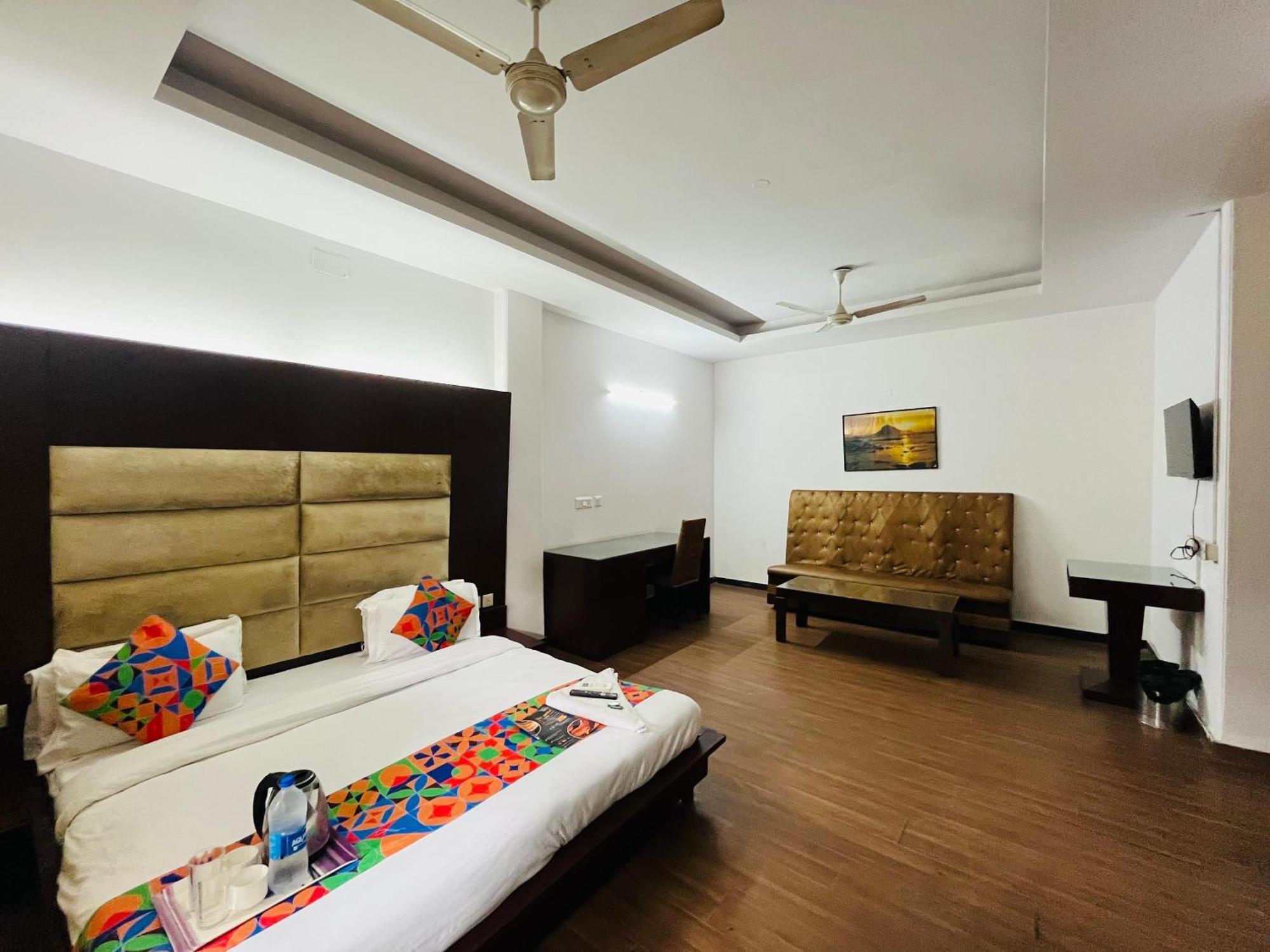 Le Grand - Kalka Ji New Delhi